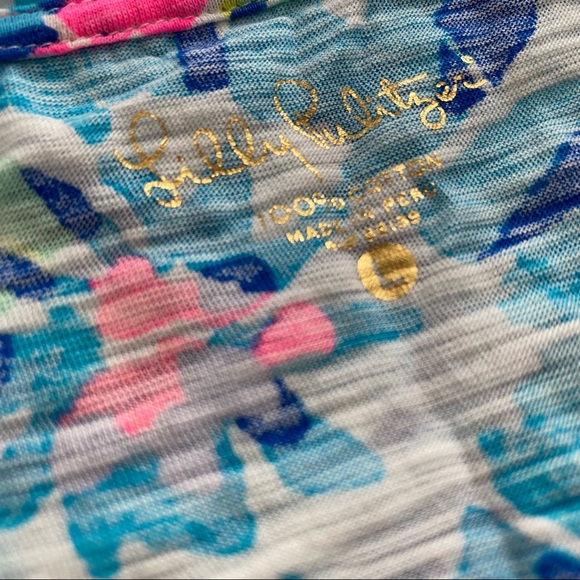 Lilly Pulitzer | "Dive In" Meredith V-Neck Tshirt - Picture 4 of 5